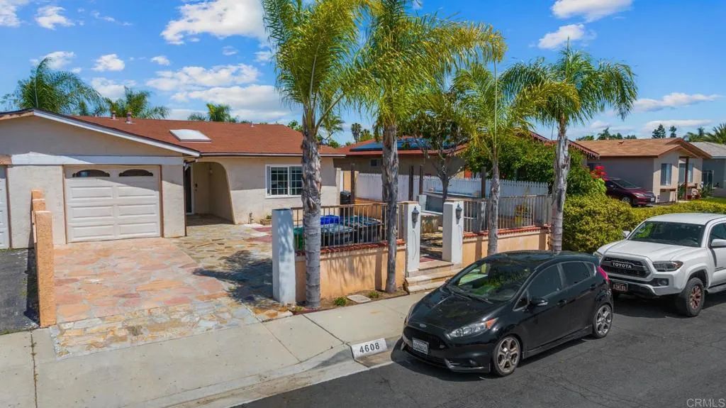 4608 Calle De Retiro, Oceanside, CA 92057