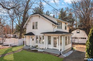 11 Harrington Street, Hillsdale, NJ 07642