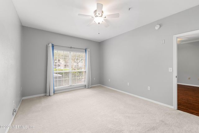 7800 POINT MEADOWS Drive 212, Jacksonville, FL 32256