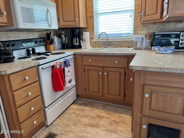 329 E PALO VERDE Lane 231, Florence, AZ 85132