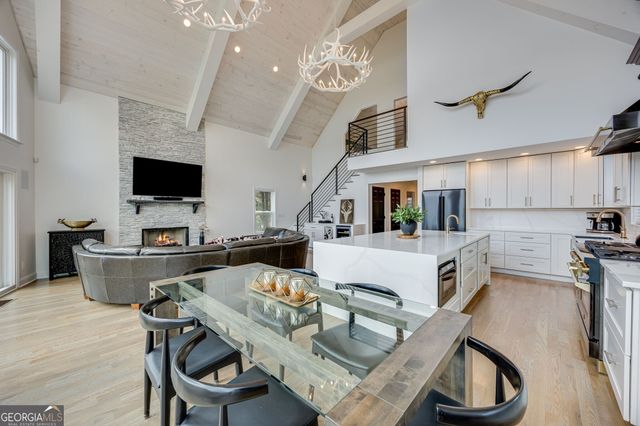 385 Pirkle Leake Road, Dawsonville, GA 30534