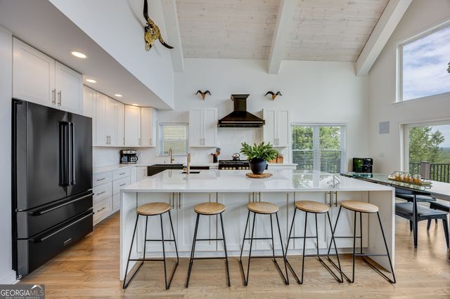 385 Pirkle Leake Road, Dawsonville, GA 30534