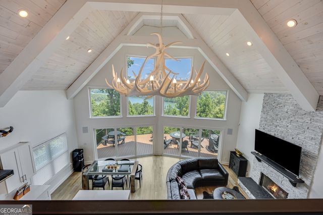 385 Pirkle Leake Road, Dawsonville, GA 30534