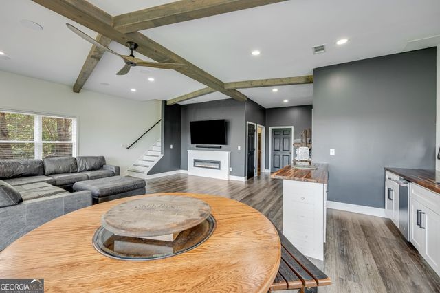 385 Pirkle Leake Road, Dawsonville, GA 30534