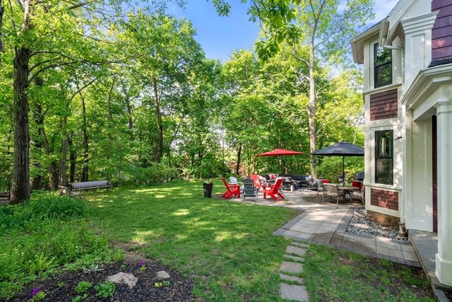 40 Kimlo Rd, Wellesley, MA 02481