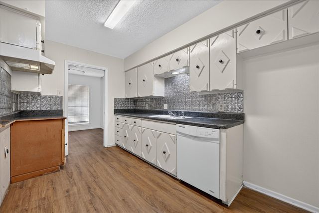 4900 Inverness Avenue, Fort Worth, TX 76132