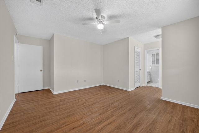 4900 Inverness Avenue, Fort Worth, TX 76132