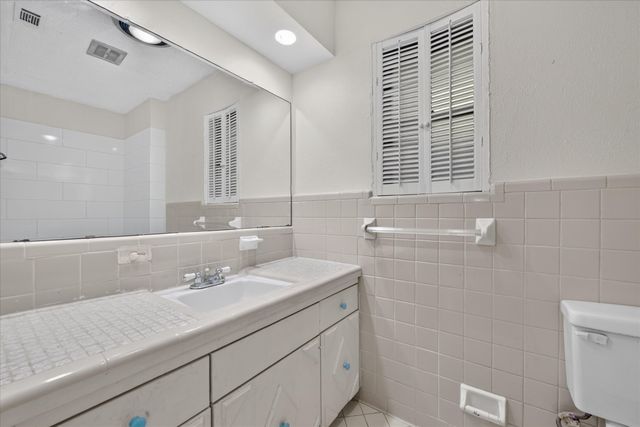 4900 Inverness Avenue, Fort Worth, TX 76132