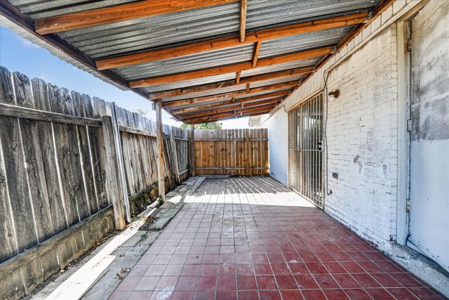4900 Inverness Avenue, Fort Worth, TX 76132