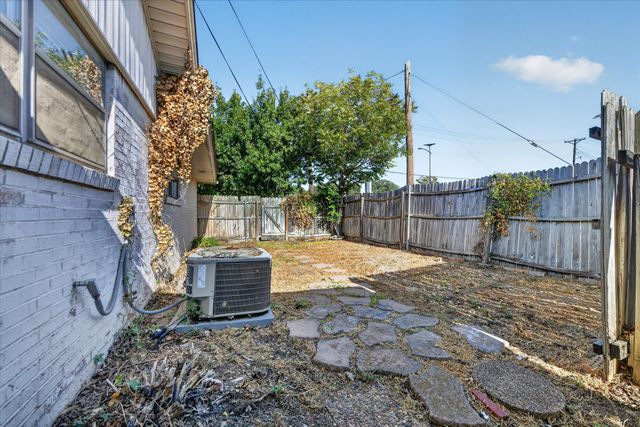 4900 Inverness Avenue, Fort Worth, TX 76132
