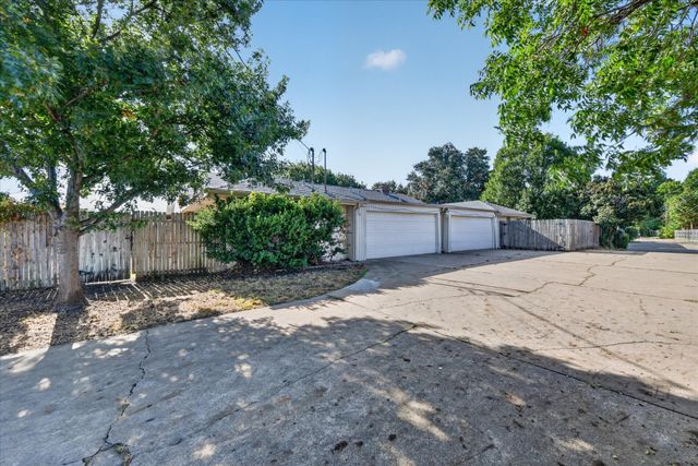 4900 Inverness Avenue, Fort Worth, TX 76132