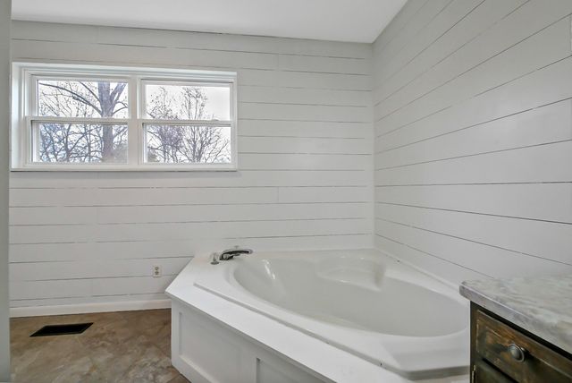 100 Tripp Lane, Trenton, GA 30752