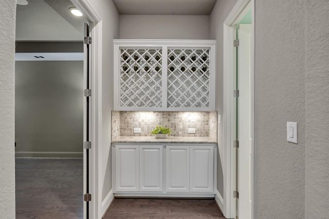 103 Lily Green Court, Conroe, TX 77304