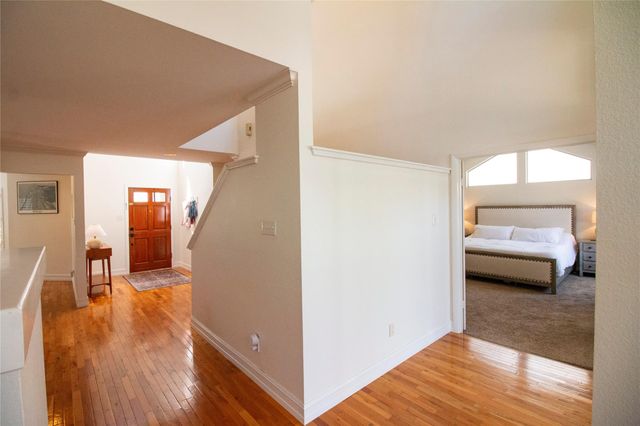 26 Shallow Pond Place, The Woodlands, TX 77381