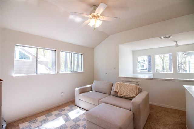 26 Shallow Pond Place, The Woodlands, TX 77381