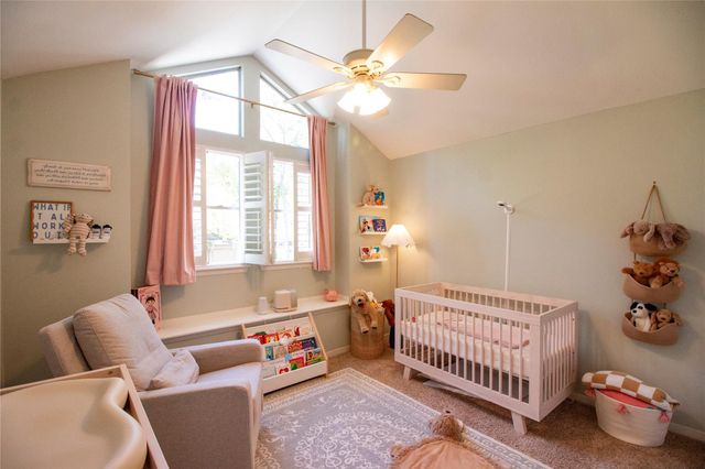 26 Shallow Pond Place, The Woodlands, TX 77381