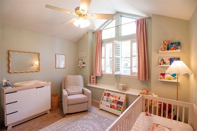 26 Shallow Pond Place, The Woodlands, TX 77381