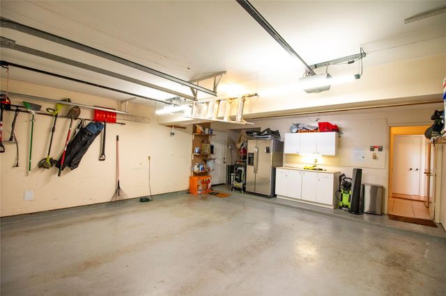 26 Shallow Pond Place, The Woodlands, TX 77381