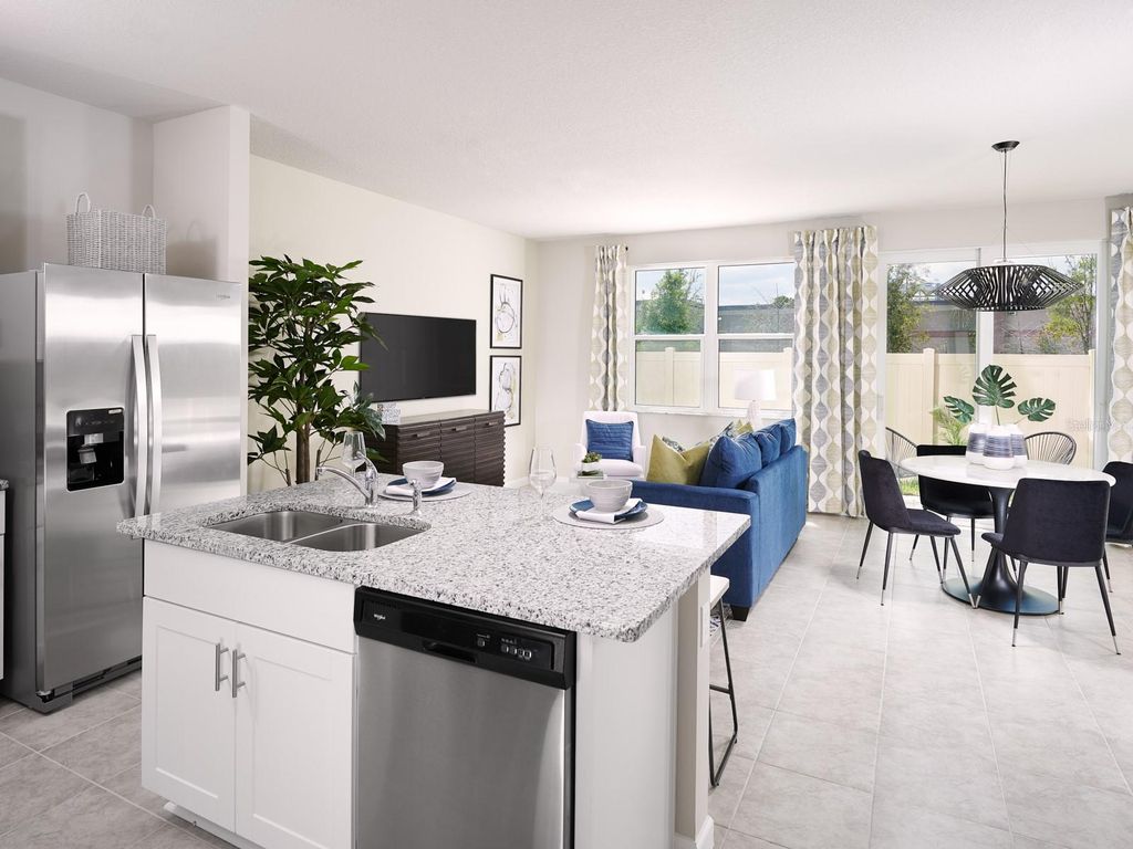 Image 2 of property listing at 16330 BIRD OF PARADISE AVENUE, Clermont, FL 34714