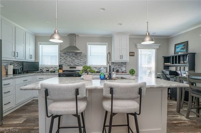 3052 Cross Creek Circle SW, Massillon, OH 44647