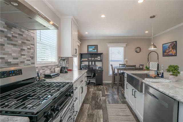 3052 Cross Creek Circle SW, Massillon, OH 44647