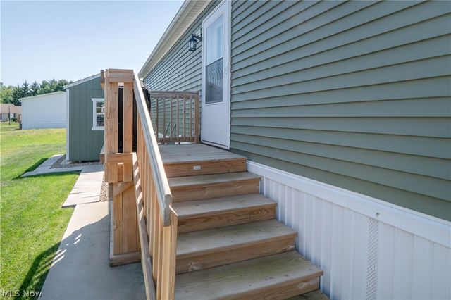 3052 Cross Creek Circle SW, Massillon, OH 44647