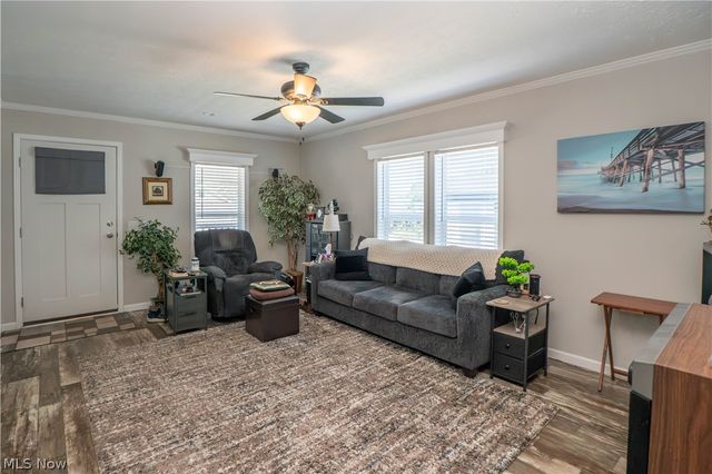3052 Cross Creek Circle SW, Massillon, OH 44647