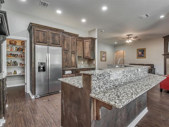 3939 S Santa Fe Avenue, Norman, OK 73072