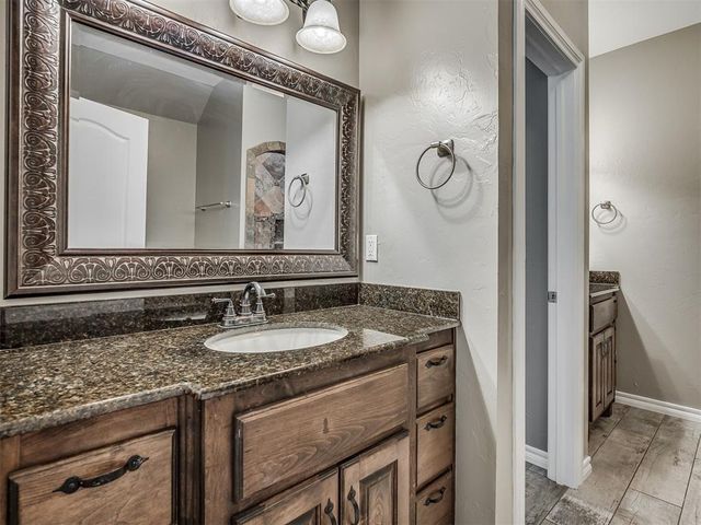 3939 S Santa Fe Avenue, Norman, OK 73072