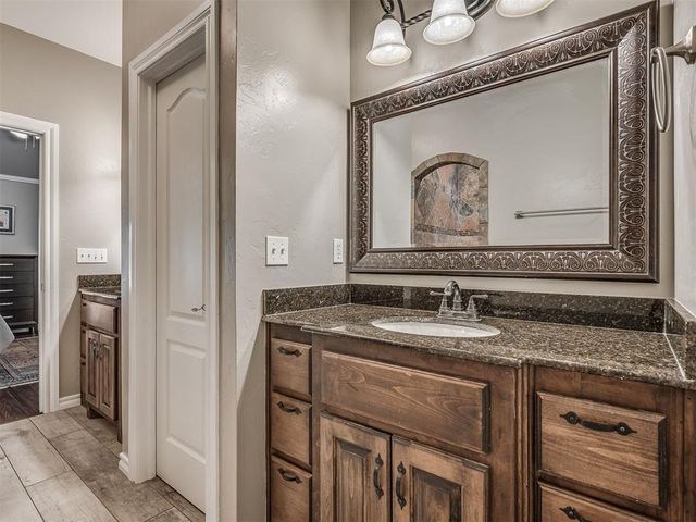 3939 S Santa Fe Avenue, Norman, OK 73072