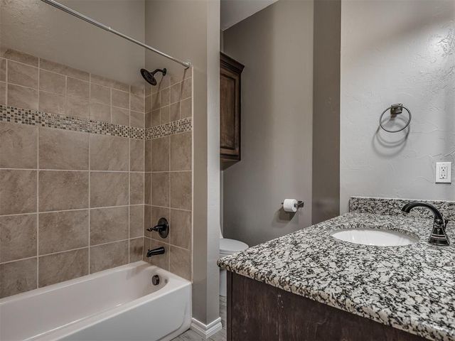 3939 S Santa Fe Avenue, Norman, OK 73072