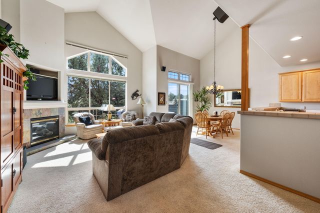 8504 Forest Ridge Loop, Redmond, OR 97756