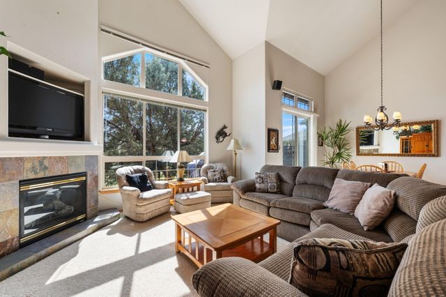 8504 Forest Ridge Loop, Redmond, OR 97756
