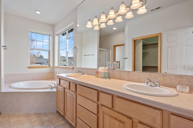8504 Forest Ridge Loop, Redmond, OR 97756