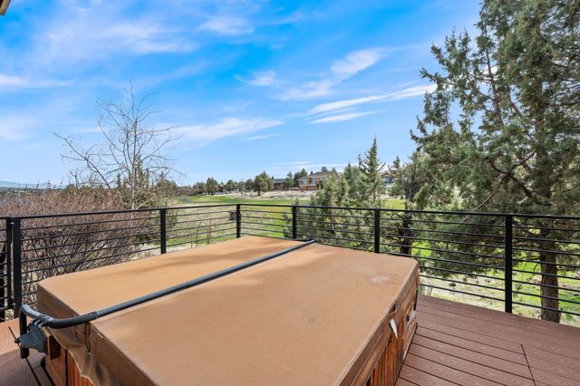 8504 Forest Ridge Loop, Redmond, OR 97756