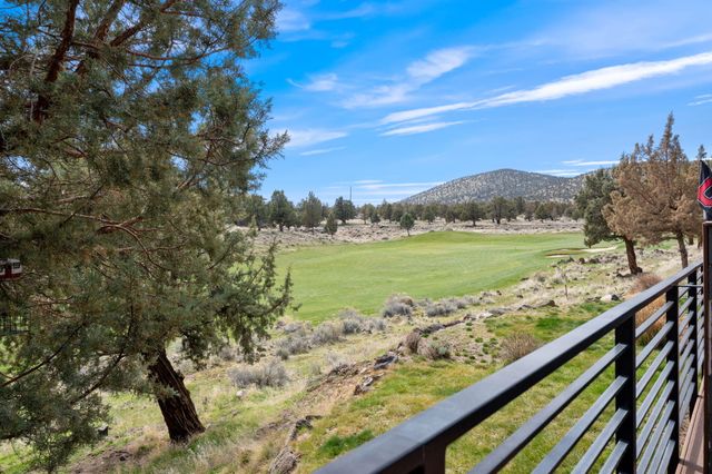 8504 Forest Ridge Loop, Redmond, OR 97756