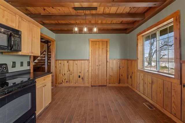 18200 SE 14th Road, Dearborn, MO 64439