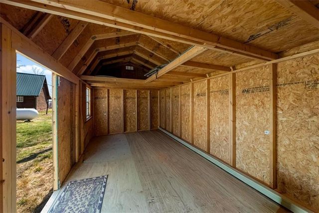 18200 SE 14th Road, Dearborn, MO 64439