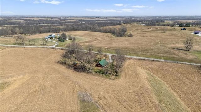 18200 SE 14th Road, Dearborn, MO 64439