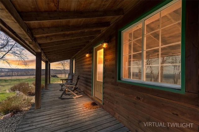 18200 SE 14th Road, Dearborn, MO 64439