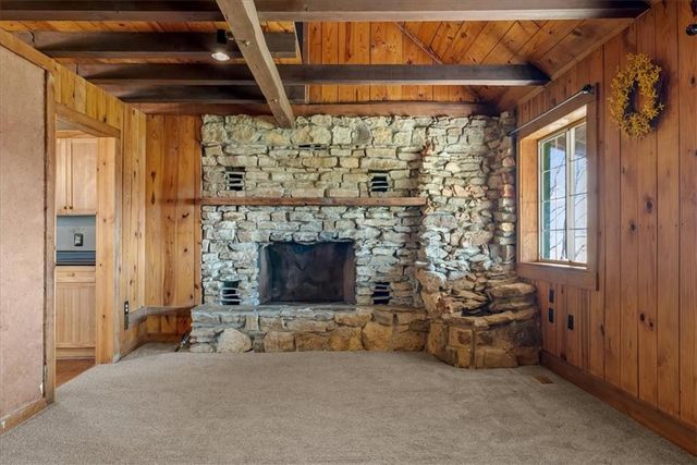 18200 SE 14th Road, Dearborn, MO 64439