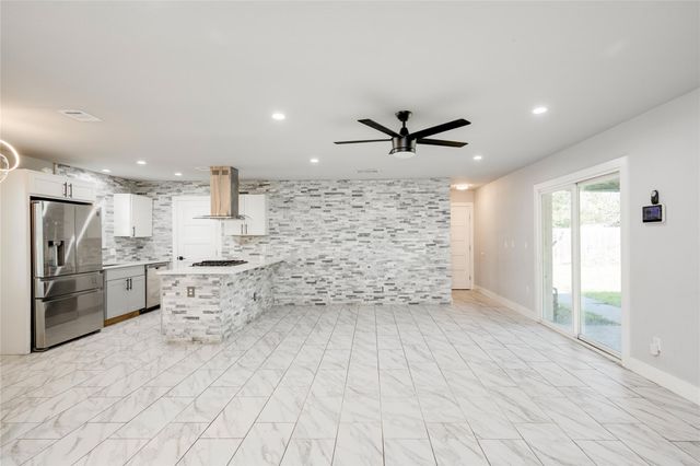 10805 Plains TRL, Austin, TX 78758