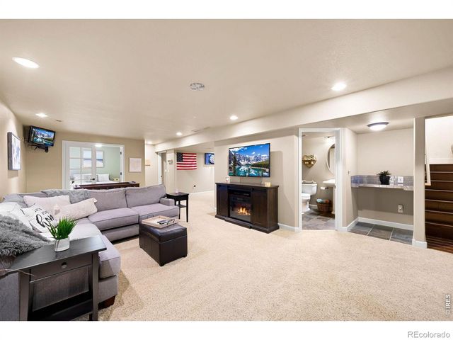 6306 Oakwood Court, Loveland, CO 80538