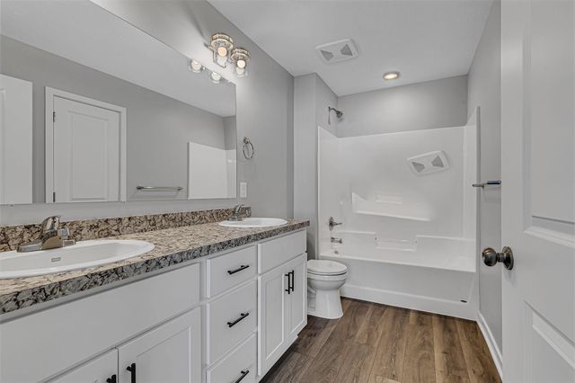 24289 Forest View Circle, Saint Augusta, MN 56301