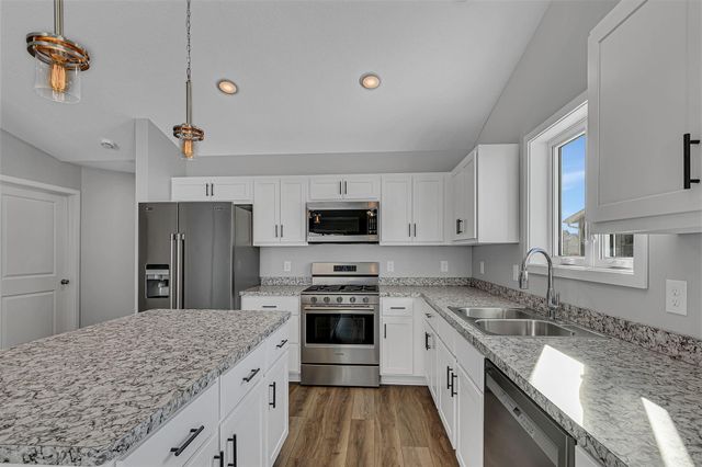 24289 Forest View Circle, Saint Augusta, MN 56301