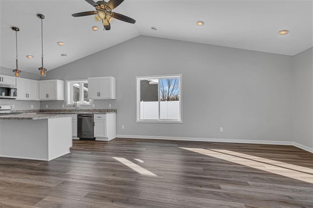 24289 Forest View Circle, Saint Augusta, MN 56301