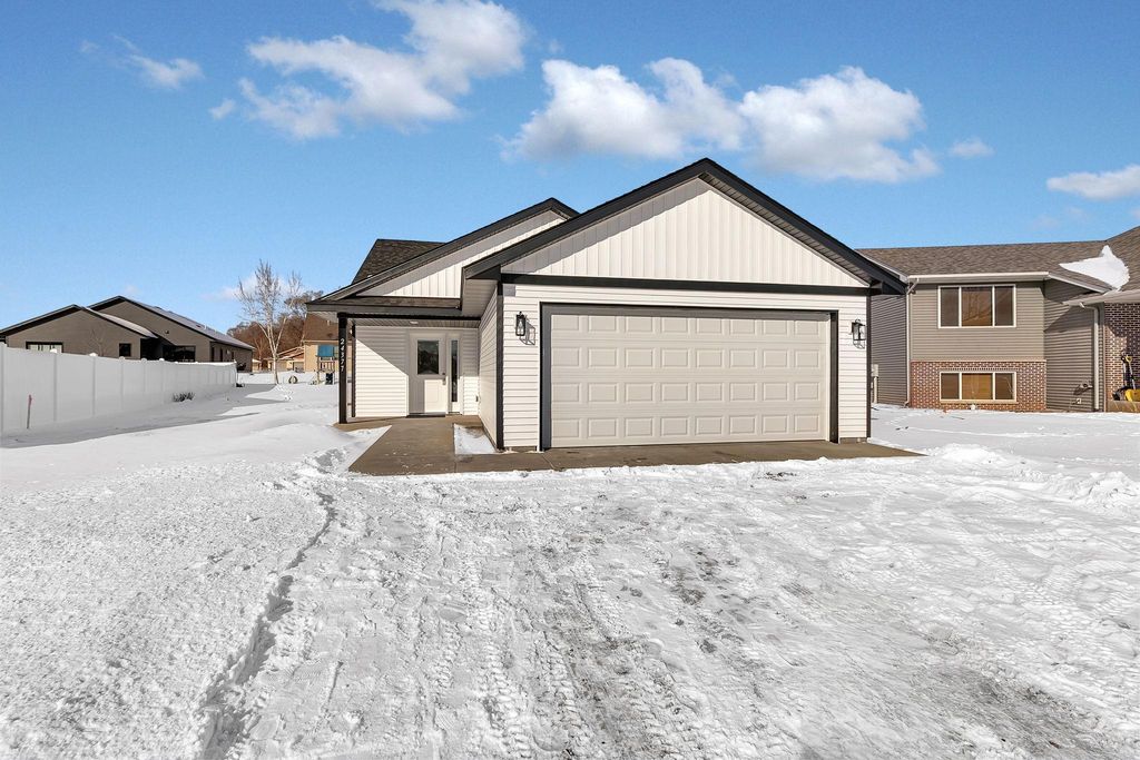24289 Forest View Circle, Saint Augusta, MN 56301
