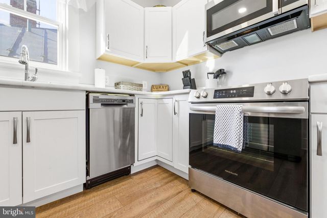 10 N DEFORD AVE, Luray, VA 22835