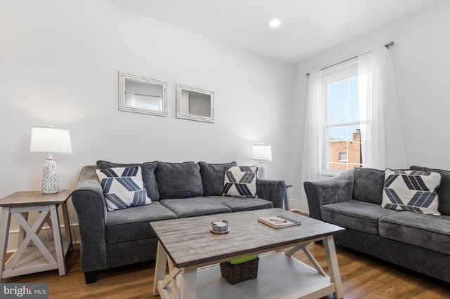 10 N DEFORD AVE, Luray, VA 22835