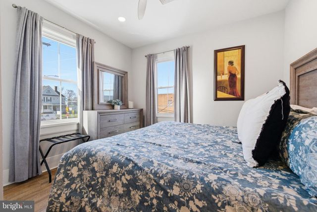 10 N DEFORD AVE, Luray, VA 22835